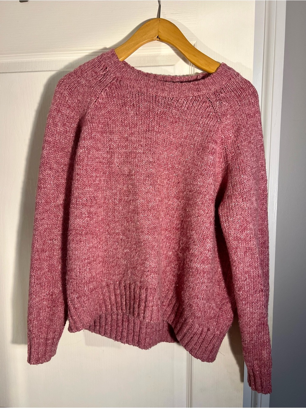 Old Navy Heathered Rose Crewneck Sweater